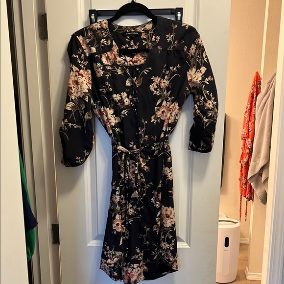 Multicolored Asymmetrical Wrap Bell Sleeve Midi Dress - Picture 4 of 4